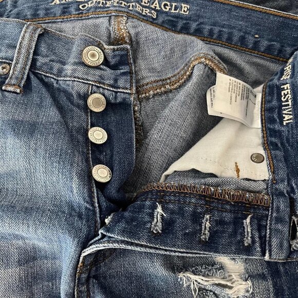 American Eagle Distressed Button Fly Cut Off Vintage Hi-Rise Festival Jean Short - Picture 5 of 11